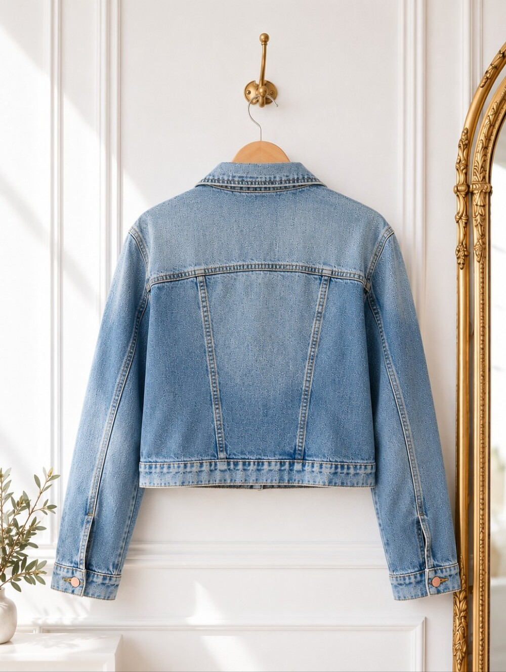 Lane Bryant Light Wash Cropped Stretch Denim Jacket Size 16 Plus Casual Classic - Picture 6 of 8